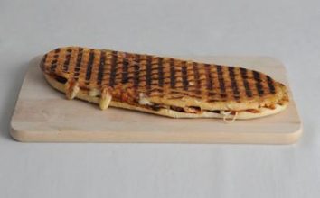 Kavurmalı Tost Tarifi