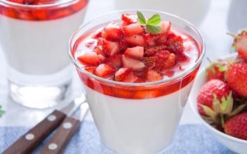 Çilekli Panna Cotta Tarifi